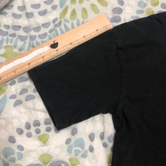 LEVI’S black tee size M and rainbow print KIDS - Picture 2 of 12